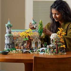 LEGO Icons Sagan om Ringen: Vattnadal 10316